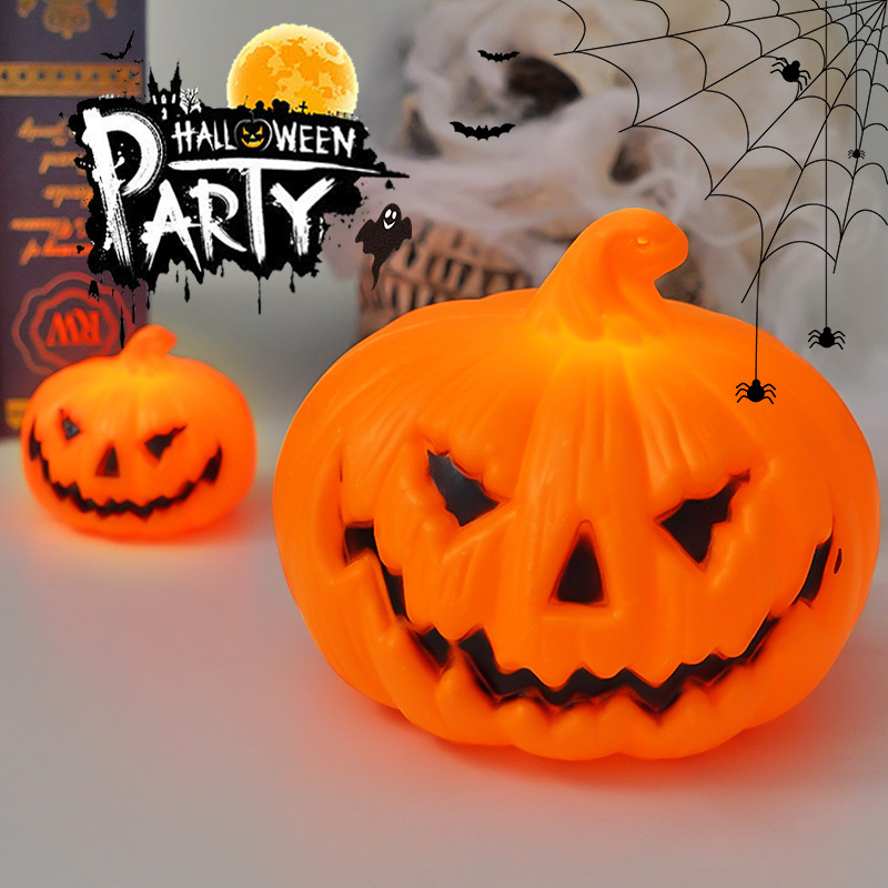Lampada LED a Forma di Zucca p - Halloween Pumpkin Decor Led recensione e prezzo